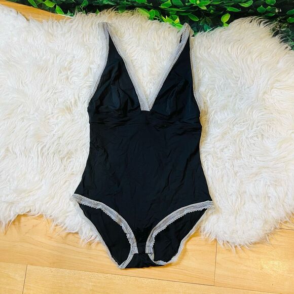 Victoria’s secret black bodysuit lingerie size S/P - Picture 1 of 9